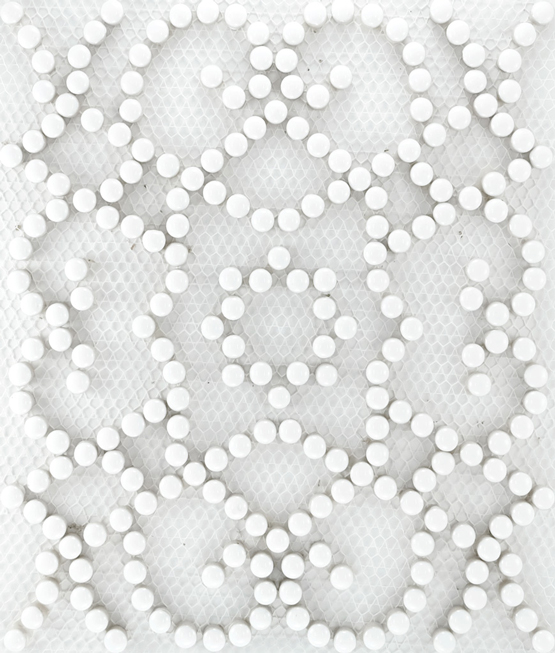 BUTTONS MOROCCO CANDY WHITE

CODE: MOROCCO-CLW01

LEVEL: EXTRA ORDINARY

GLAZES: CANDY

REMARK: -